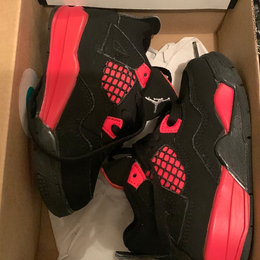 Jordan 4
